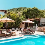 Le Village Boutique Hotel